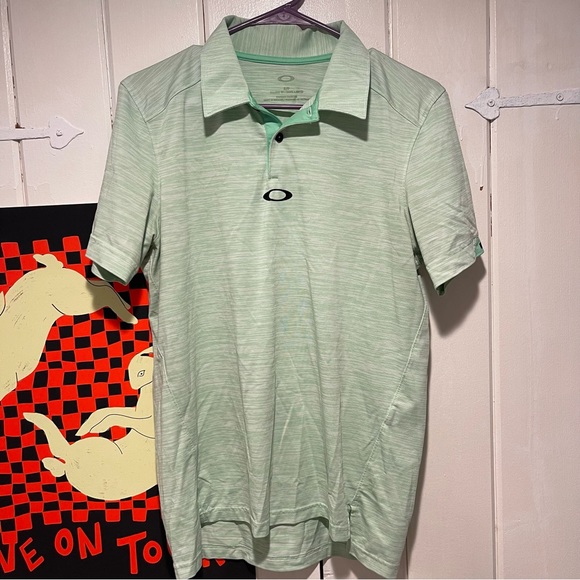 Green Oakley Golf Shirt - Picture 1 of 2